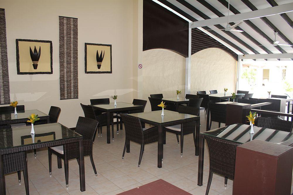 Hotel La Roussette Anse aux Pins Eksteriør billede