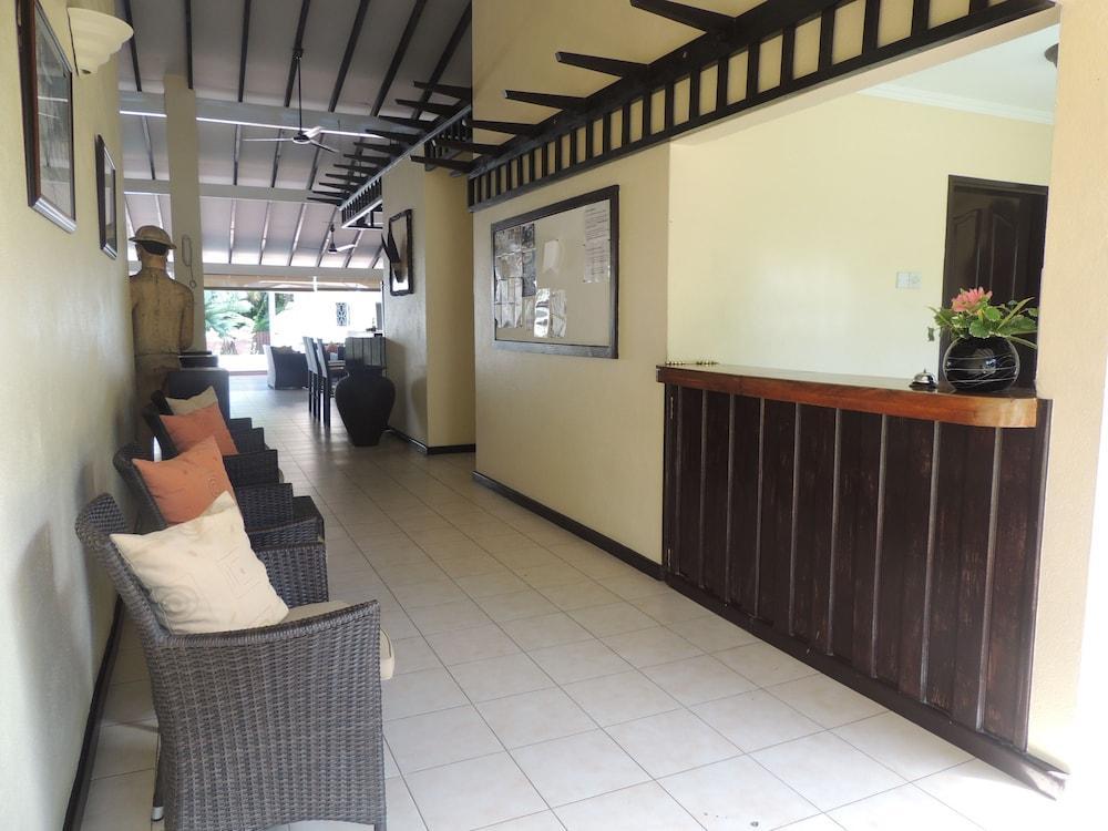 Hotel La Roussette Anse aux Pins Eksteriør billede