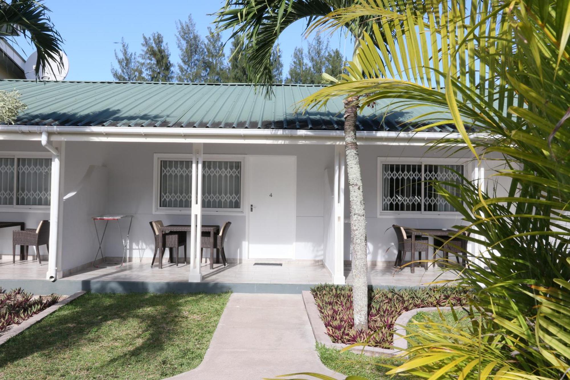 Hotel La Roussette Anse aux Pins Eksteriør billede